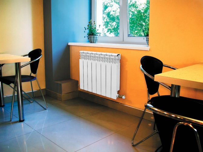 bimetāla radiators