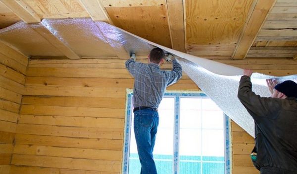 Comment coller une feuille sur du béton