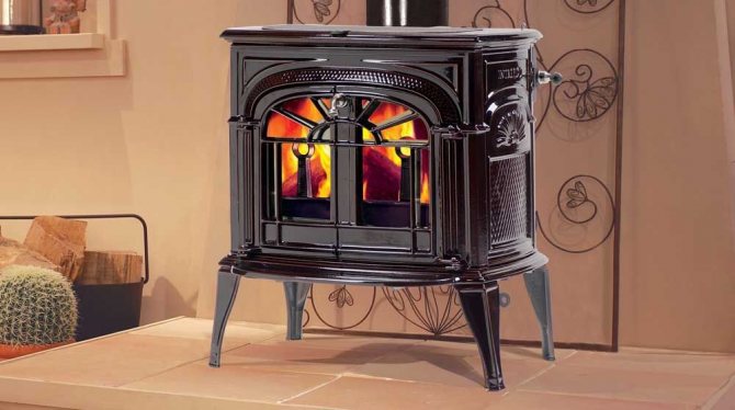 Cast iron fireplace stove