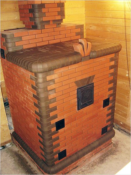 Even the smallest brick stove can not only warm up the house, but also decorate it.