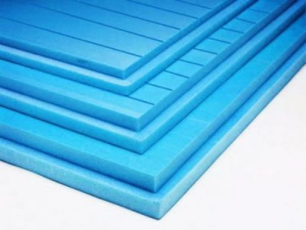 Extruded polystyrene foam