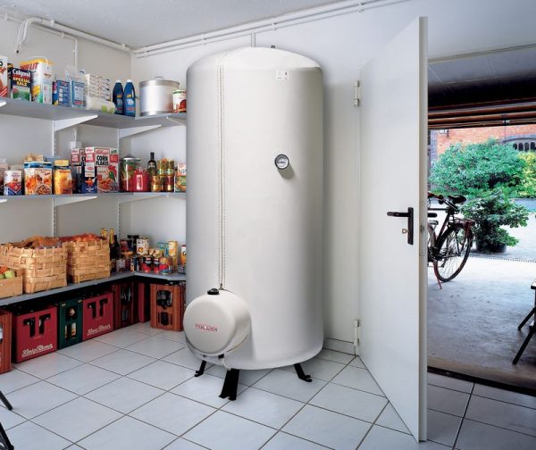 Electric floor standing boiler