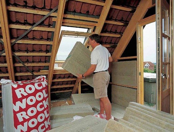 High-quality heating is impossible without proper roof insulation