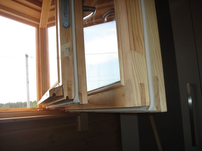 How to insulate windows with a rubber seal