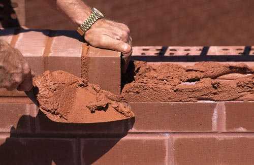 The brickwork of the furnace is performed on clay-sand mortar