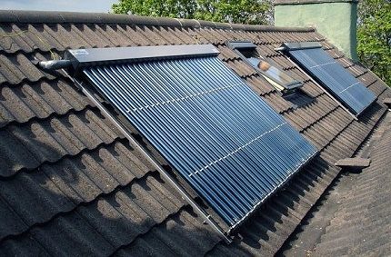 Design and advantages of vacuum solar collectors