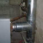 Factory-assembled boilers or furnaces always have a chimney connection. That is, the problem with the cross-section of the chimney is no longer worth it - it should be no less than that specified in the technical documentation.