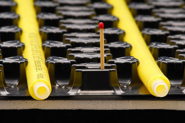 fastening the underfloor heating pipe