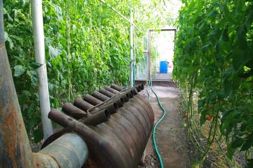 The picture shows the heating of the greenhouse with the Buleryan stove.