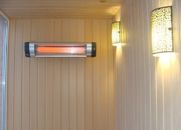 Wall mounted IR heater