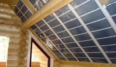 Do-it-yourself attic heating with infrared panels