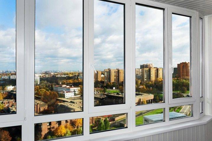 Panoramic glazing of a balcony: types and features of technology