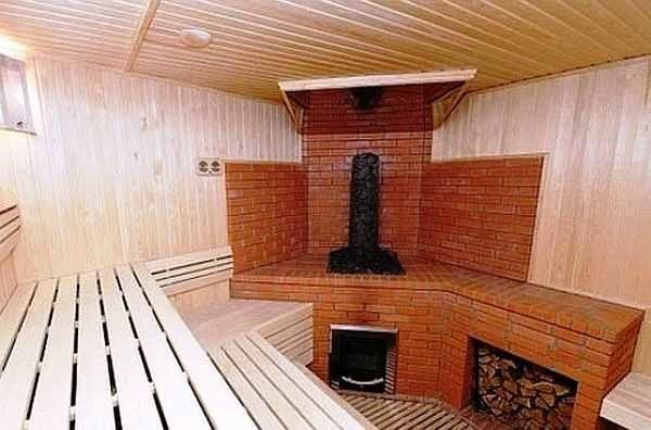 poêle de sauna en brique