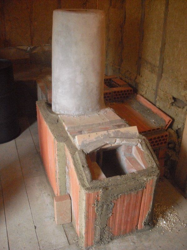 do-it-yourself stove in the bath