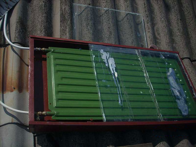 Flat na baterya bilang solar collector