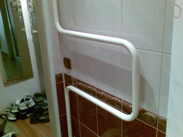 Heated towel rail