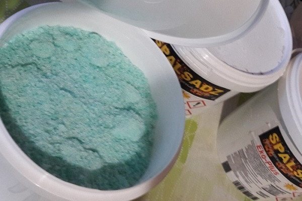 Powder catalyst application