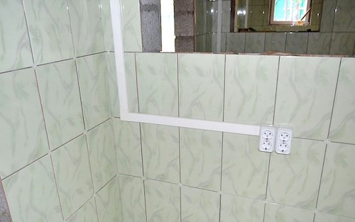 Mga socket sa banyo: Kung saan at alin ang maaaring mai-install