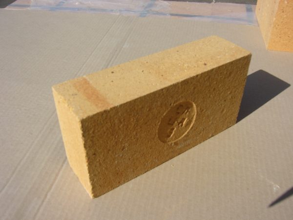 Fireclay brick