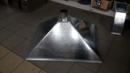 Steel exhaust hood