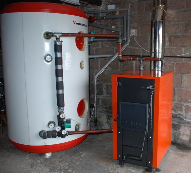 Heat storage for the boiler