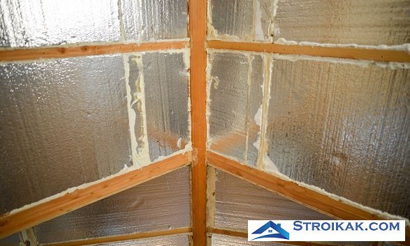 Heat reflective insulation