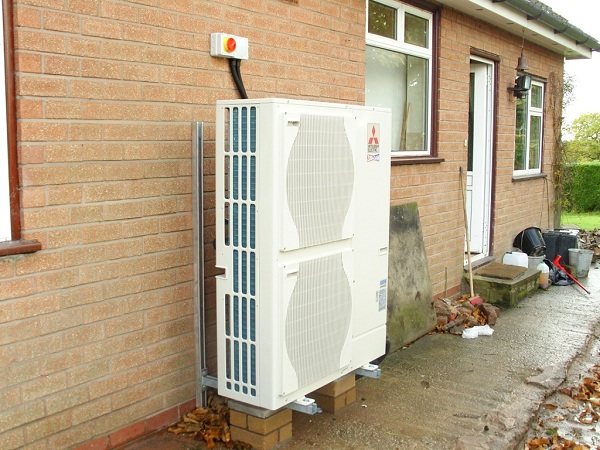 Do-it-yourself heat pump mula sa isang air conditioner