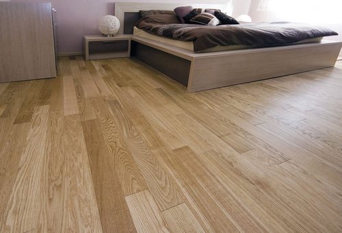 Warm floor under the laminate