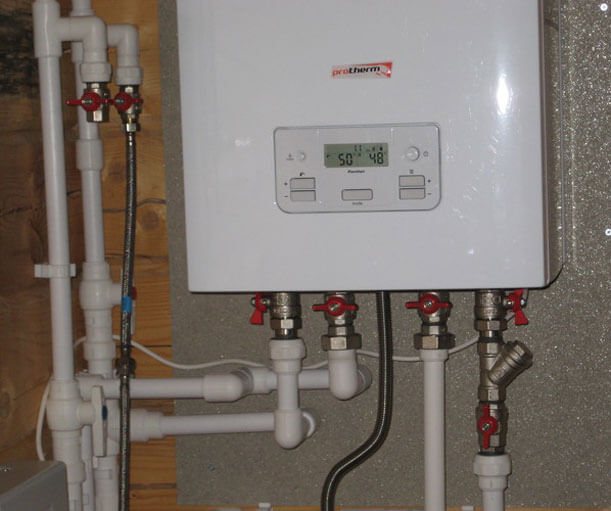 dispositiu d’una caldera de gas de doble circuit