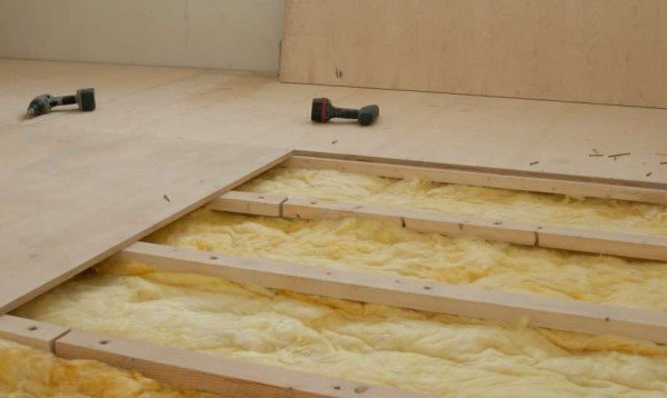 do-it-yourself floor insulation in the country