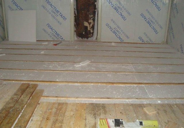 insulation of the ceiling with ecowool