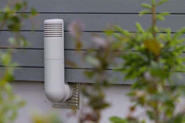 Ventilação no porão de uma casa particular