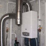 Extractor hood for gas water heater